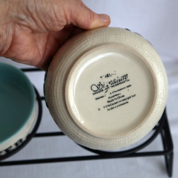 Small Pet Dishes, Water/Food Dish, Pet dishes in Stand, Elevated Dog/Cat Bowls - Picture 5 of 8